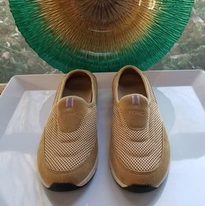 Vionic 331 Heritage Tan Slip Ons